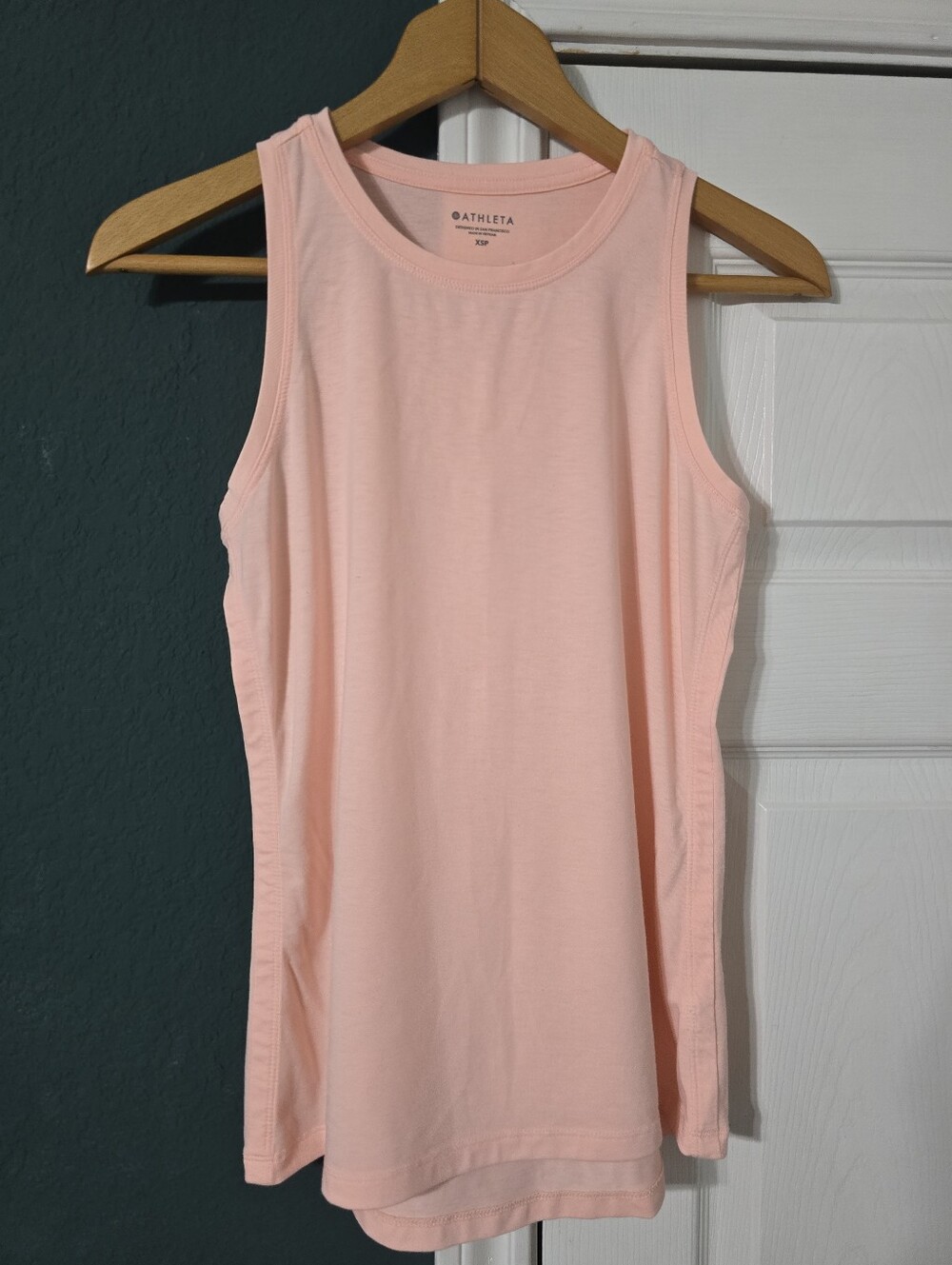 Athleta Muscle Tank Top  Soft Blush Pink XSP Petite Pastel Athleisure Fitted